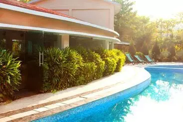 Parwati Wild Abode   Corbett Resort