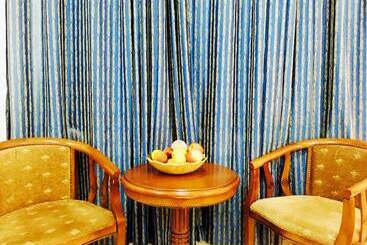 هتل Méditerranéen Hôtel