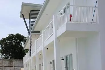 ホテル Seascape Beach Resort Oslob