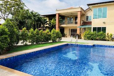 관광객 아파트 One 5 Residence Homestay