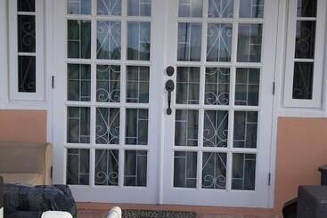 پانسیون Sue's Homestay