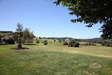 דירות לתיירים Linden Hall