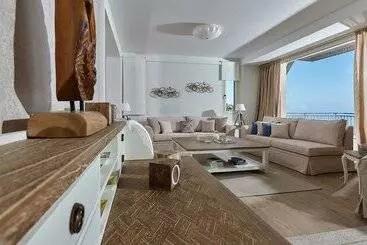 آپارتمان‌های توریست‌ها Villa Omikron