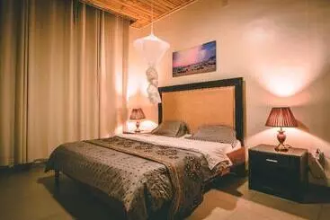 Turista apartmanok High Ground Villa Ltd