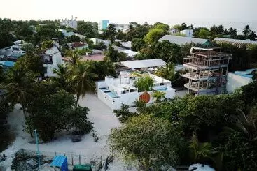 پانسیون Noovilu Suites Maldives