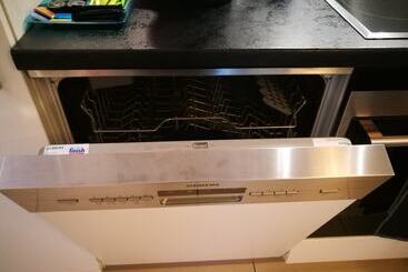 آپارتمان‌های توریست‌ها Shs Suite Home Sweet Strassen Iii