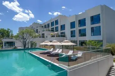 Hotel 黄石未苏湾花间亭飞花