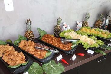 בית מלון כפרי Bristol Aline