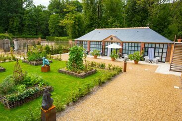 Hotell Hôtel Du Domaine De La Groirie   Le Mans