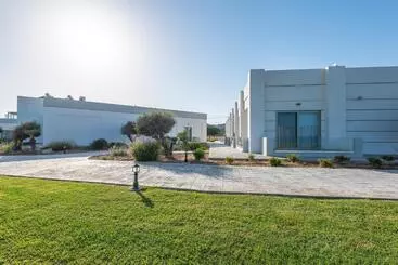 Hotel Royal Bay Suites