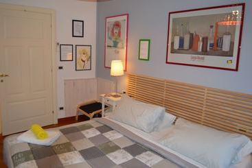 آپارتمان‌های توریست‌ها Domitilla Residence