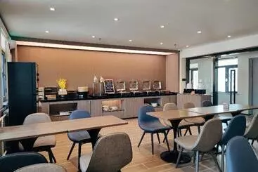 Hotel Hanting Qingdao Xianggang Middle Road