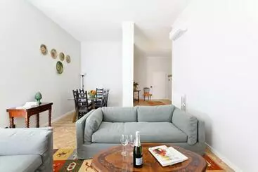 آپارتمان Palazzo Planeta