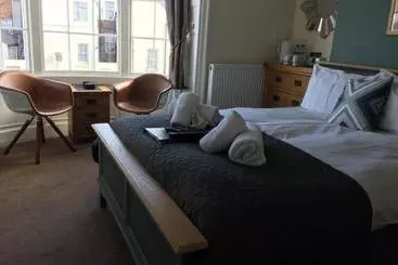 ペンション The Alendale Guesthouse