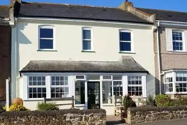 Pension  Links Side Guest House