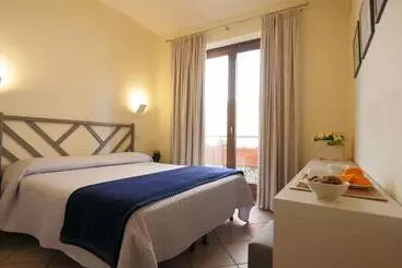 هتل آپارتمان Residenza Turistico Alberghiera Corallo