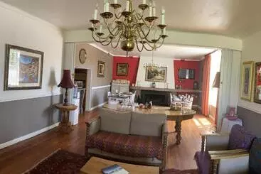 Majatalo The Boston Guest House