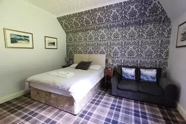 ペンション The Knowe Guest House