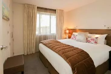 Village Lake Apartments