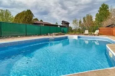 Bed and Breakfast Auberge De La Tour Et Spa