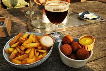 膳宿费 Duinlust Dishoek