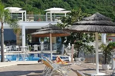 Huoneistohotelli Residence Porto Ulisse