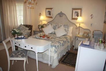 Pension A Summer Place Boutique Guest House