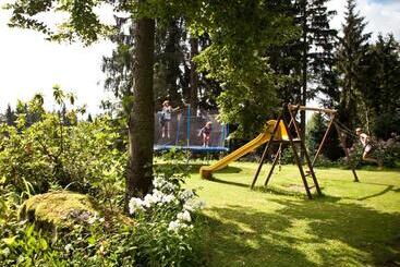 ペンション Gasthof Waldschenke