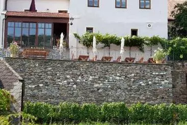 ペンション Gästehaus Turm Wachau