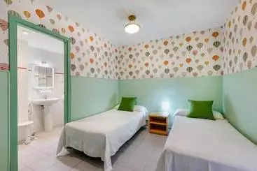 Majatalo Hostal Oliveta