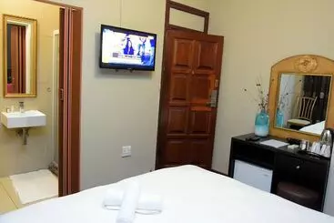 ペンション Houghton Guest House