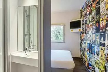 Hotel F1 Marseille Plan De Campagne N°1