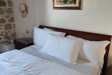 Отель Grotta Biscia