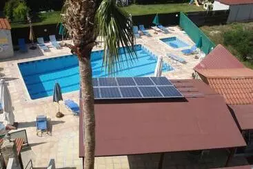 Petsas Apartments