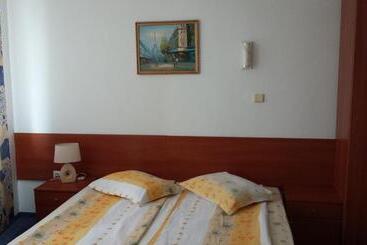 پانسیون Guest House Markovi