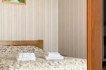 هاستل Mini Hotel Solnce Karpat