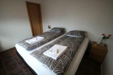 پانسیون Hamrahlíð 9 Guesthouse
