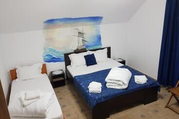 Pensão El Capitano   Mamaia Nord