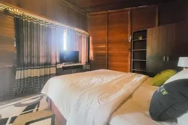 Urbanview Hotel Villa 36 Sukabumi
