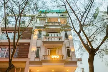 فندق Oyo 207 Bino Apartment