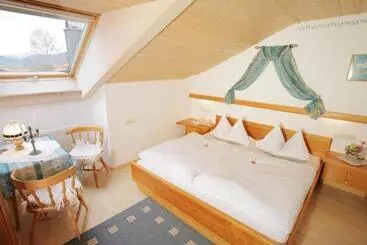 ペンション Haus Gehmacher Maier   Chiemgau Karte