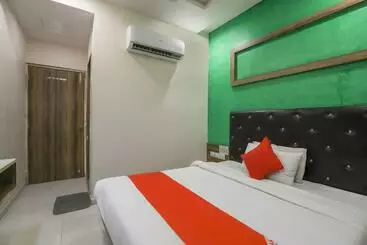 Oyo 29167 Hotel Dream Palace