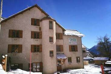 Vandrarhem Gite L Aiguillette Du Lauzet