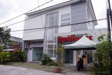 Pansiyon Reddoorz Near Gor Satria Purwokerto