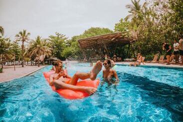 هتل Viajero Tayrona Hostel & Ecohabs
