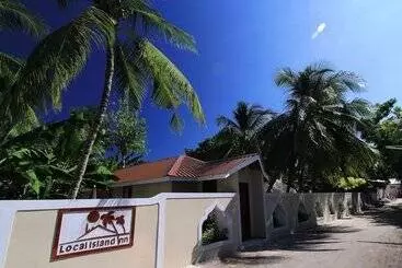 پانسیون Local Island Inn