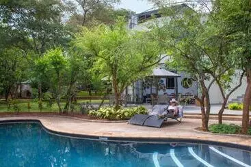Pension 528 Victoria Falls Guest House