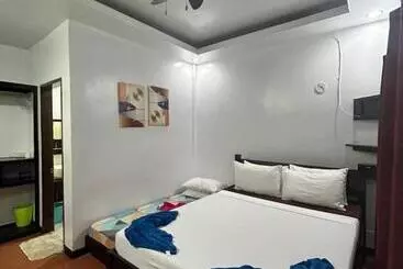 Hostel Seaslugs Traveller S Inn