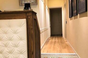 Bed and Breakfast Chalet Lucca