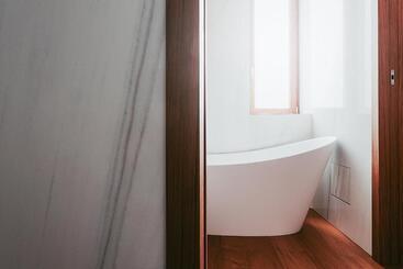 Hotel Baca Suites, Restaurant & Bar